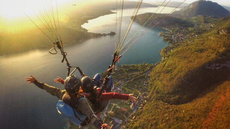 Lire la suite à propos de l’article Jeu concours « Gagnez un vol en parapente »