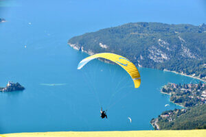 Lire la suite à propos de l’article Guide sur le PTV en parapente : calcul, importance et choix pour un vol optimal