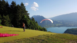 Lire la suite à propos de l’article Les meilleurs sites de parapente d’Annecy